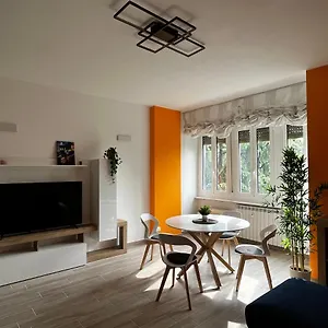 Apartment The Bright Place: Wide And Modern In, Mailand