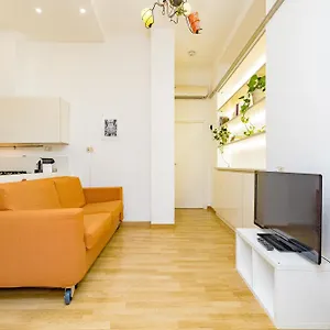 Appartamento Minimal Near Bocconi, Milano